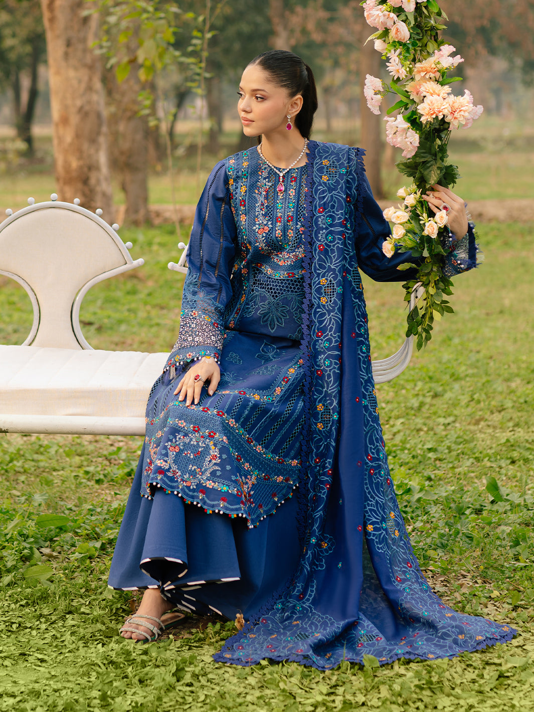 102 - B | BIN ILYAS LUXURY 3-PC LAWN Binilyas