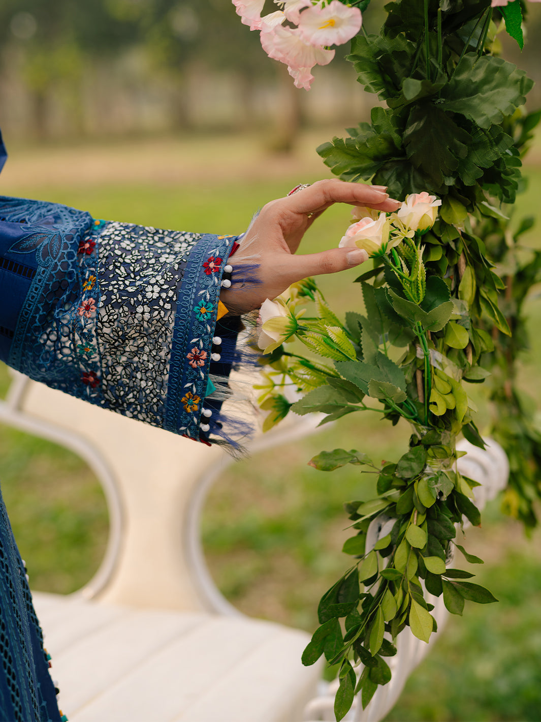 102 - B | BIN ILYAS LUXURY 3-PC LAWN Binilyas