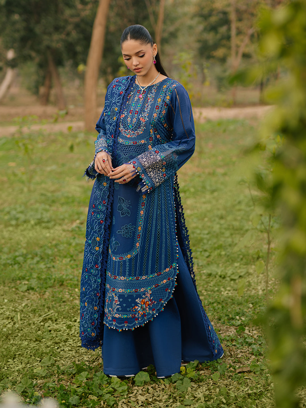 102 - B | BIN ILYAS LUXURY 3-PC LAWN Binilyas
