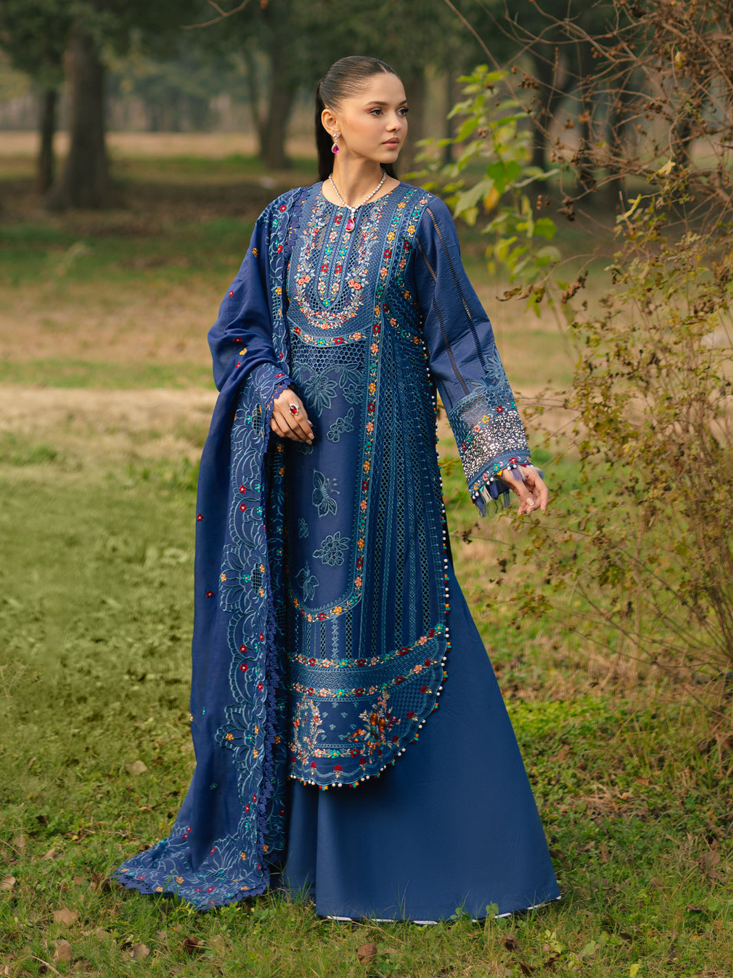 102 - B | BIN ILYAS LUXURY 3-PC LAWN Binilyas