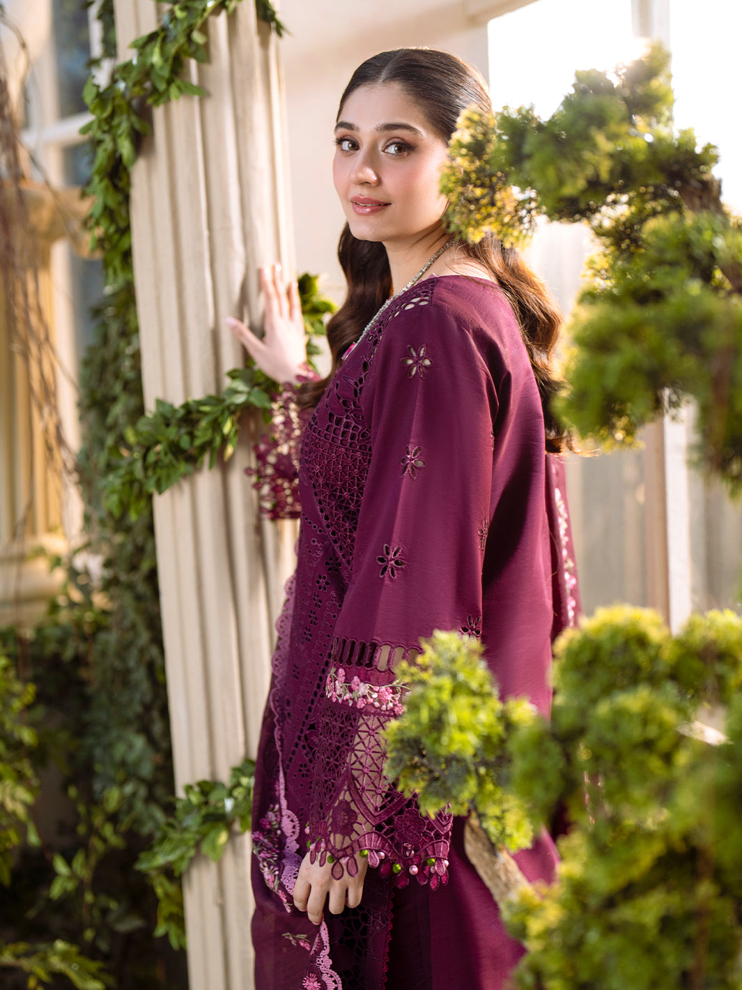 106 - A | BIN ILYAS LUXURY 3-PC LAWN Market Boy
