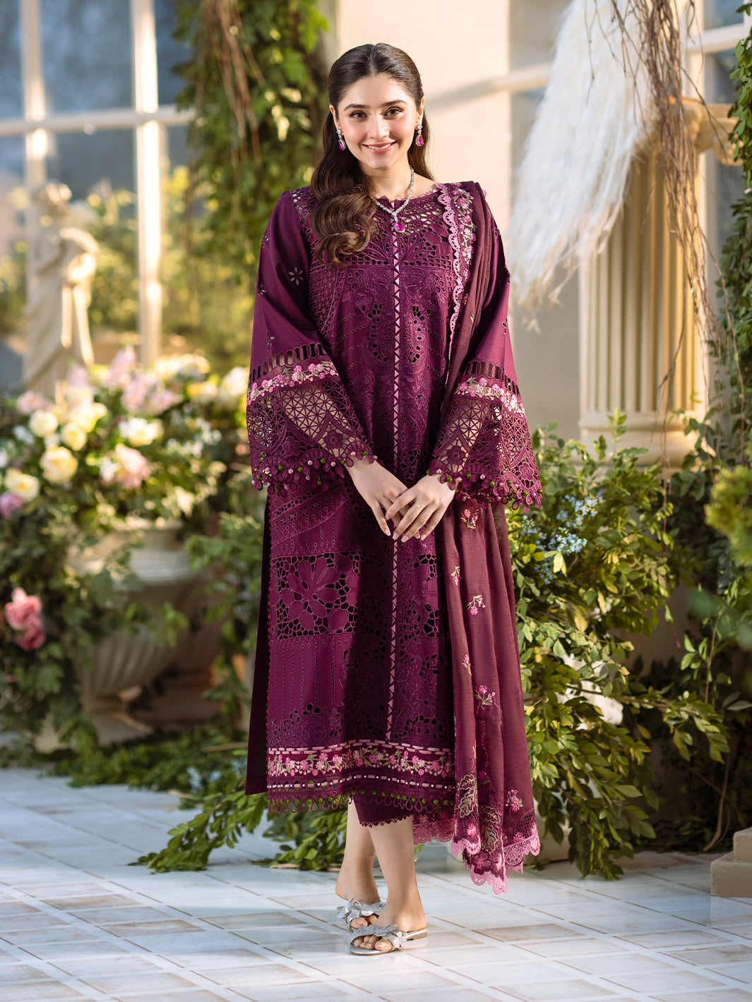 106 - A | BIN ILYAS LUXURY 3-PC LAWN Market Boy