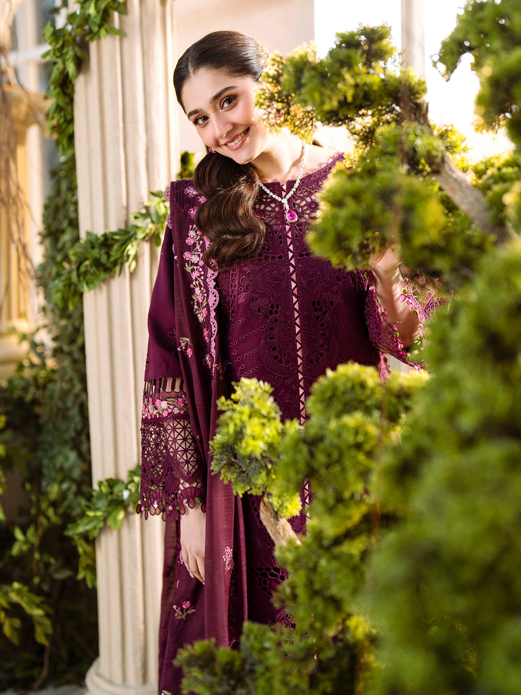 106 - A | BIN ILYAS LUXURY 3-PC LAWN Market Boy
