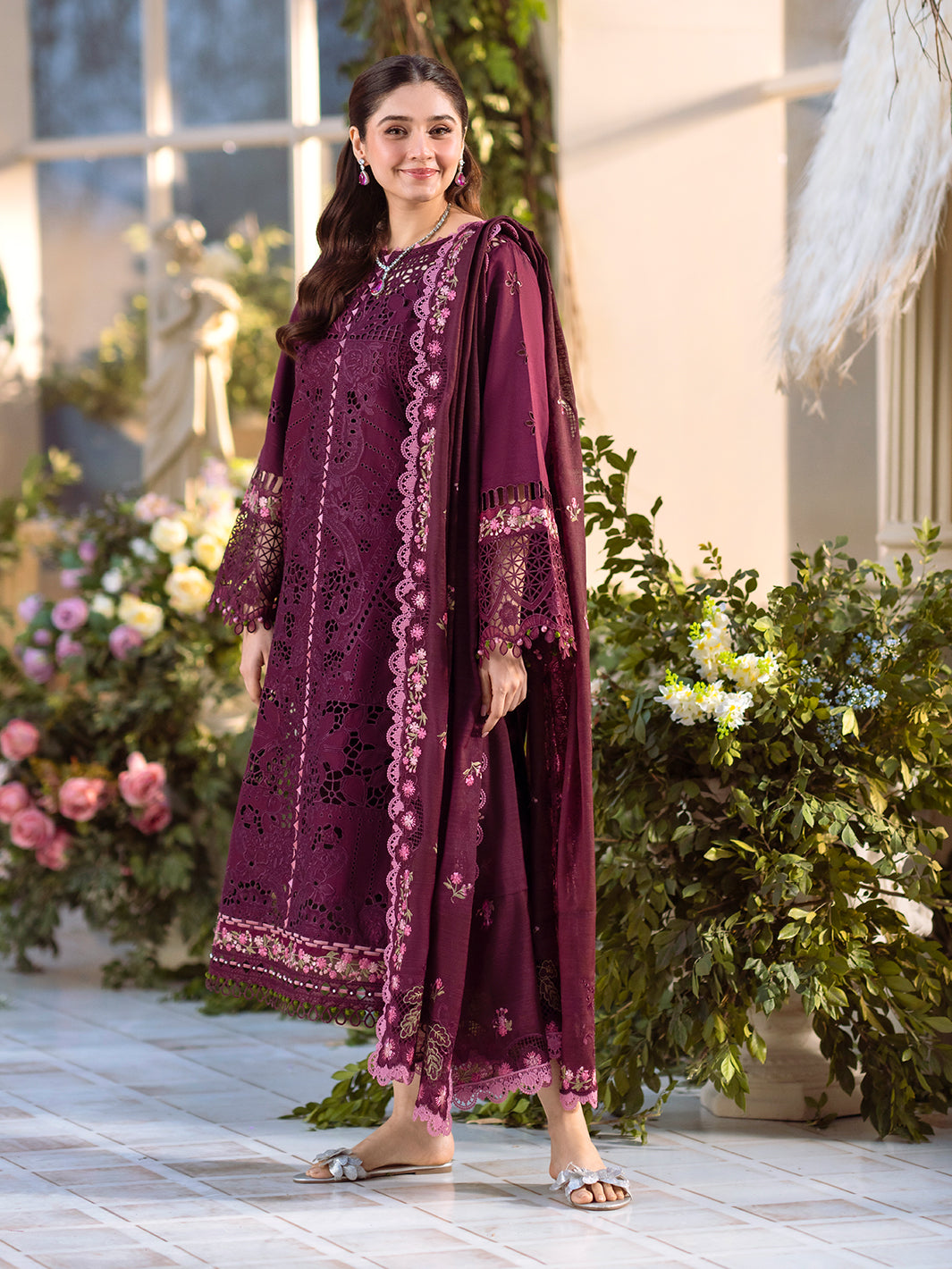 106 - A | BIN ILYAS LUXURY 3-PC LAWN Market Boy