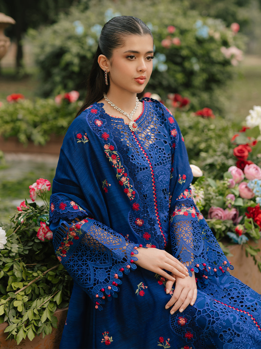 106 - B | BIN ILYAS LUXURY 3-PC LAWN Binilyas