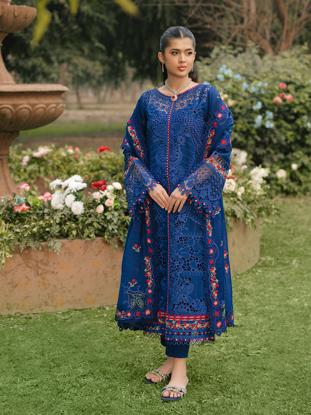 106 - B | BIN ILYAS LUXURY 3-PC LAWN Binilyas