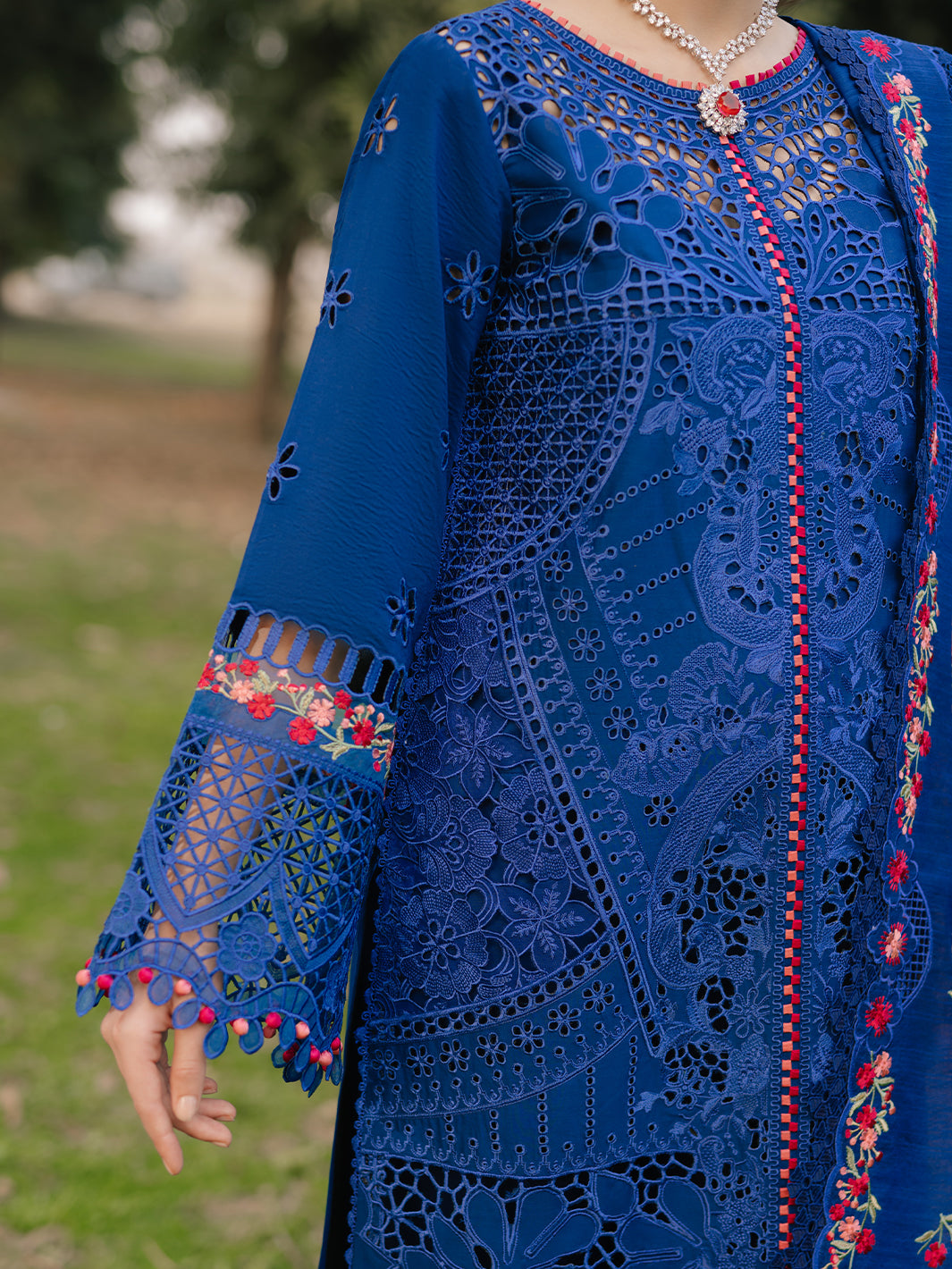106 - B | BIN ILYAS LUXURY 3-PC LAWN Binilyas