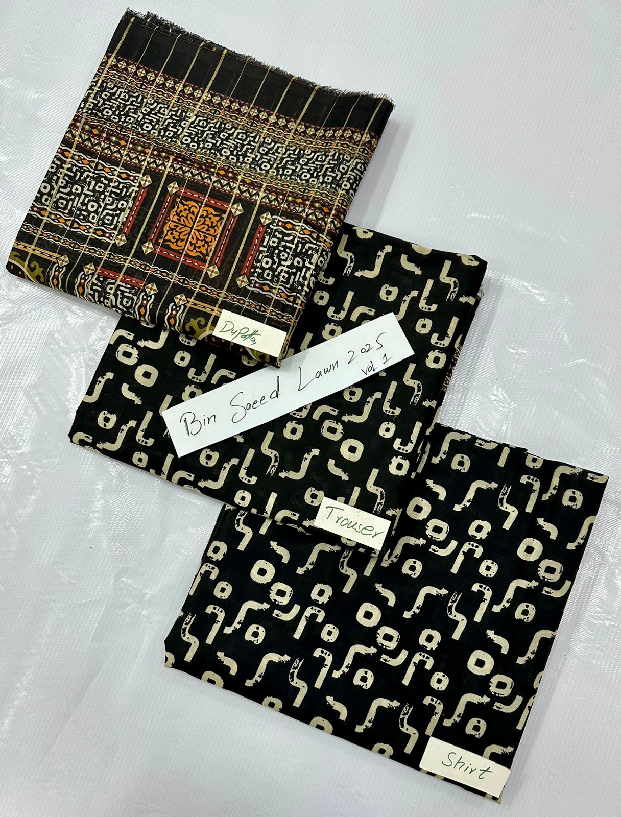ORIGINAL BRAND BIN SAEED LAWN VOLUME NO 1 (Set -Pack of 4 Suits ) Random Market Boy