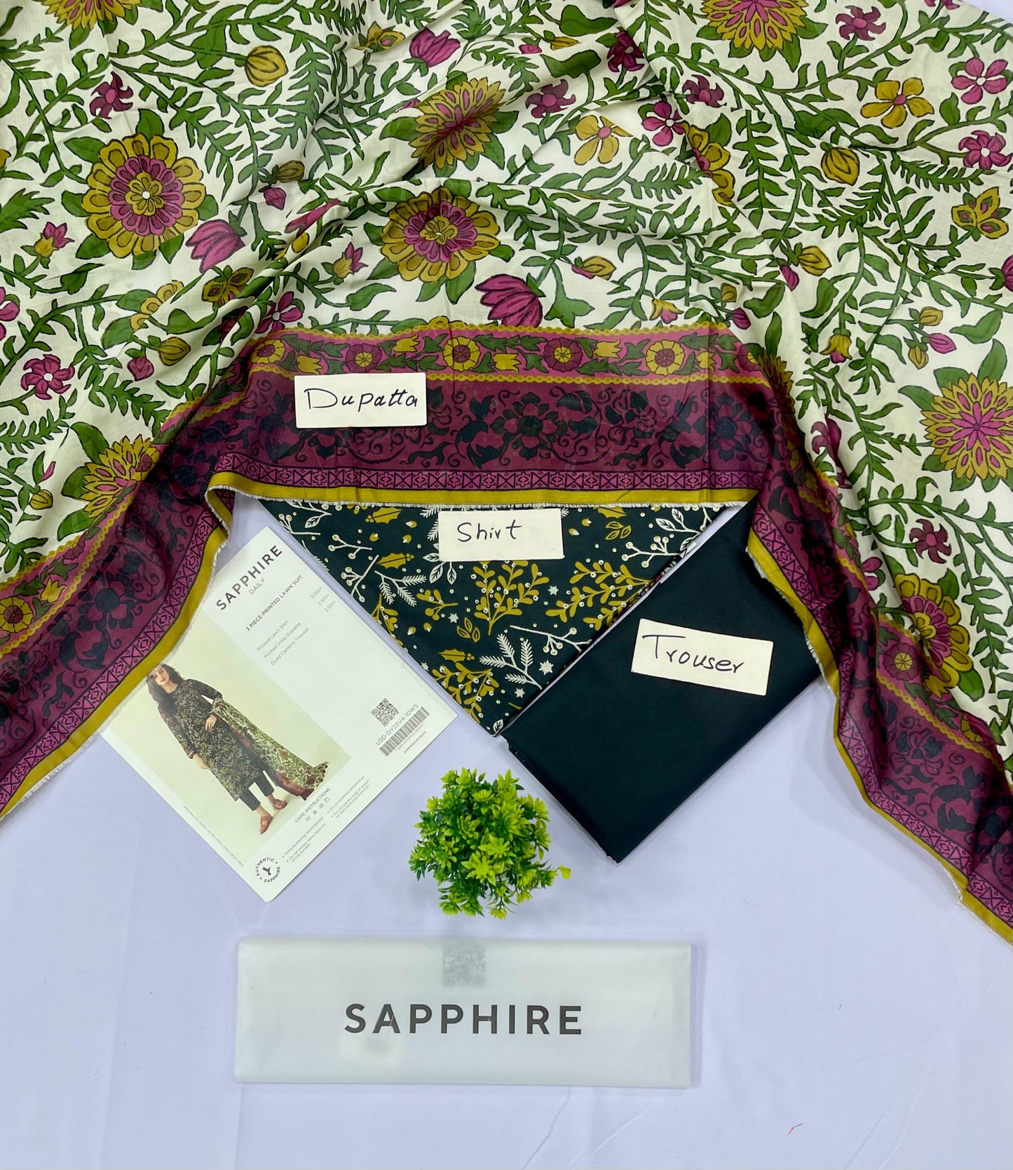 Sapphire 3 Piece Printed Lawn (Set -Pack Of 5 Suits )Category A Market Boy