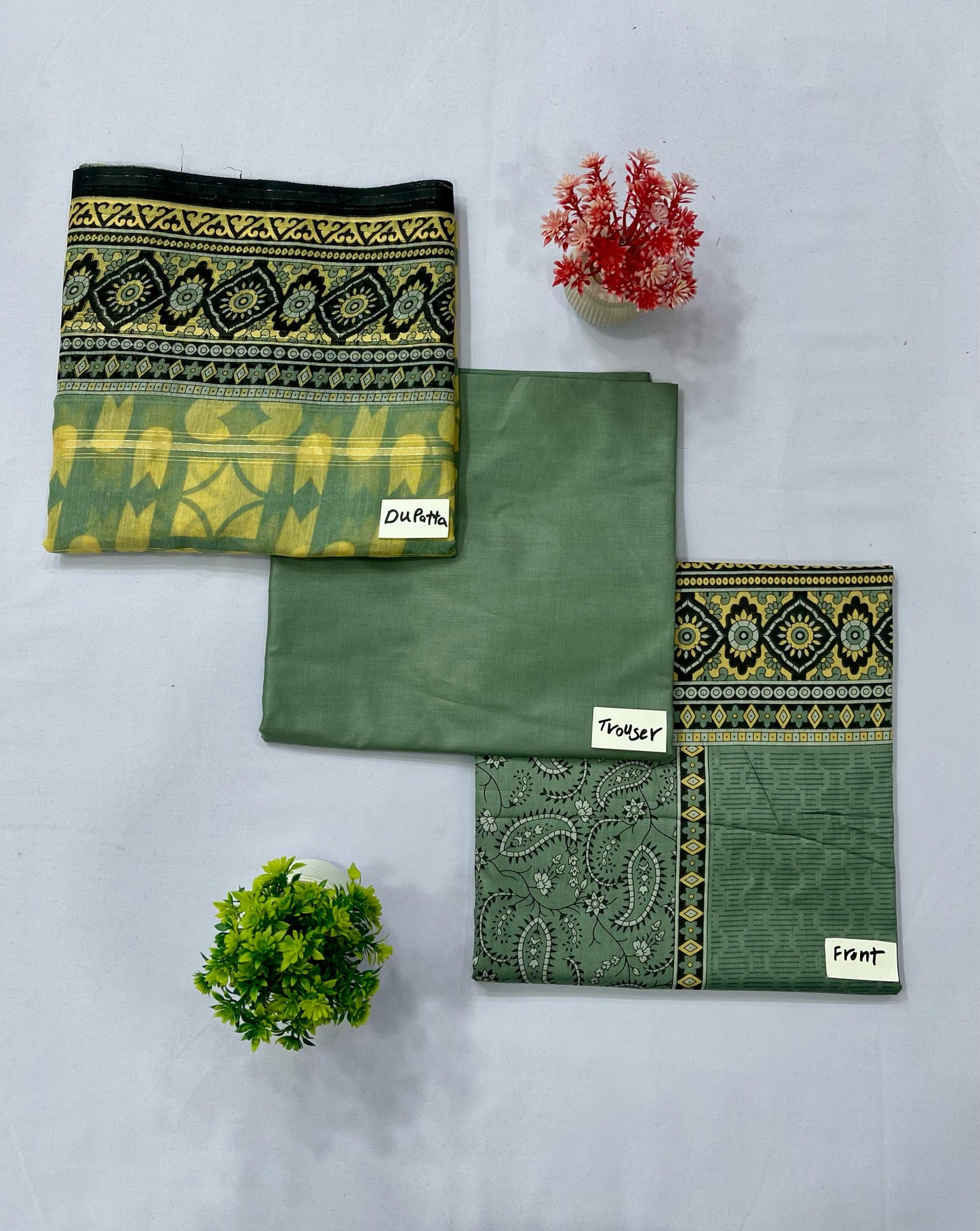 Awami Arrange Lawn 3-PC 90/70(Set -Pack Of4 Suits ) Random Market Boy