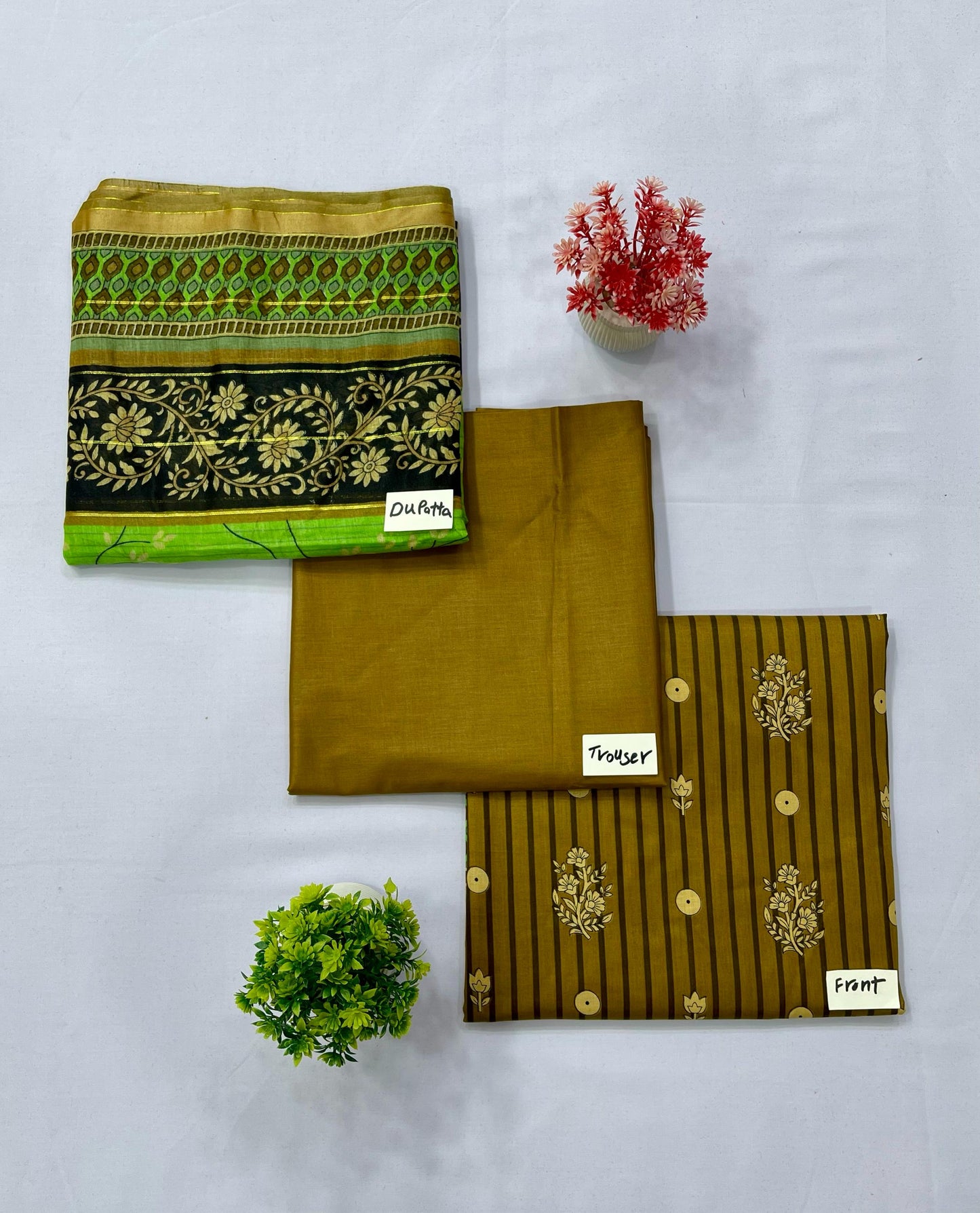 Awami Arrange Lawn 3-PC 90/70(Set -Pack Of 8 Suits ) Category B Market Boy