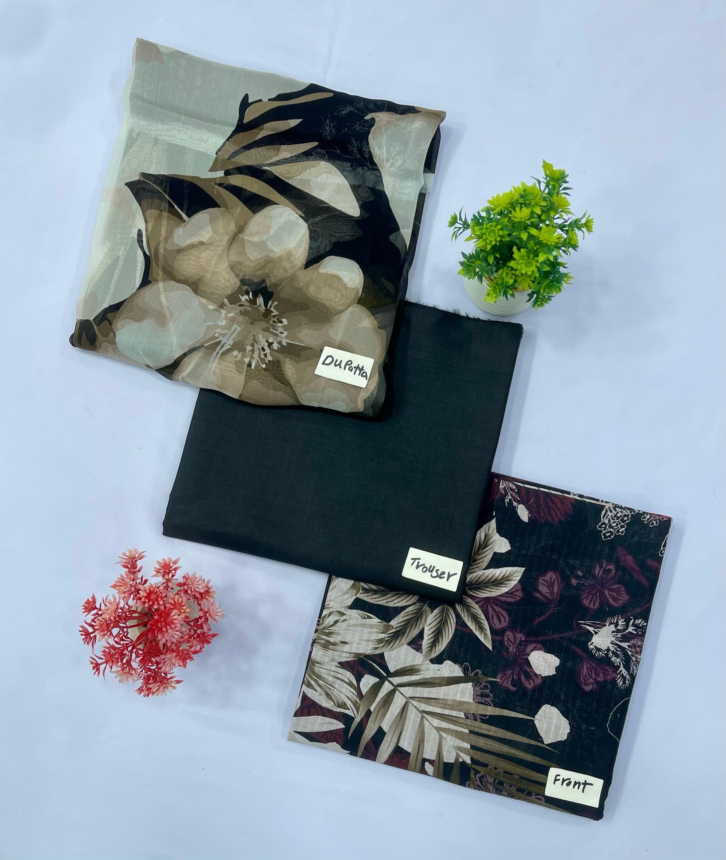 ORIGINAL BRAND BAMBER DUPATTA DIGITAL BANA DURA LAWN(Set -Pack Of 5 Suits )Category A Market Boy