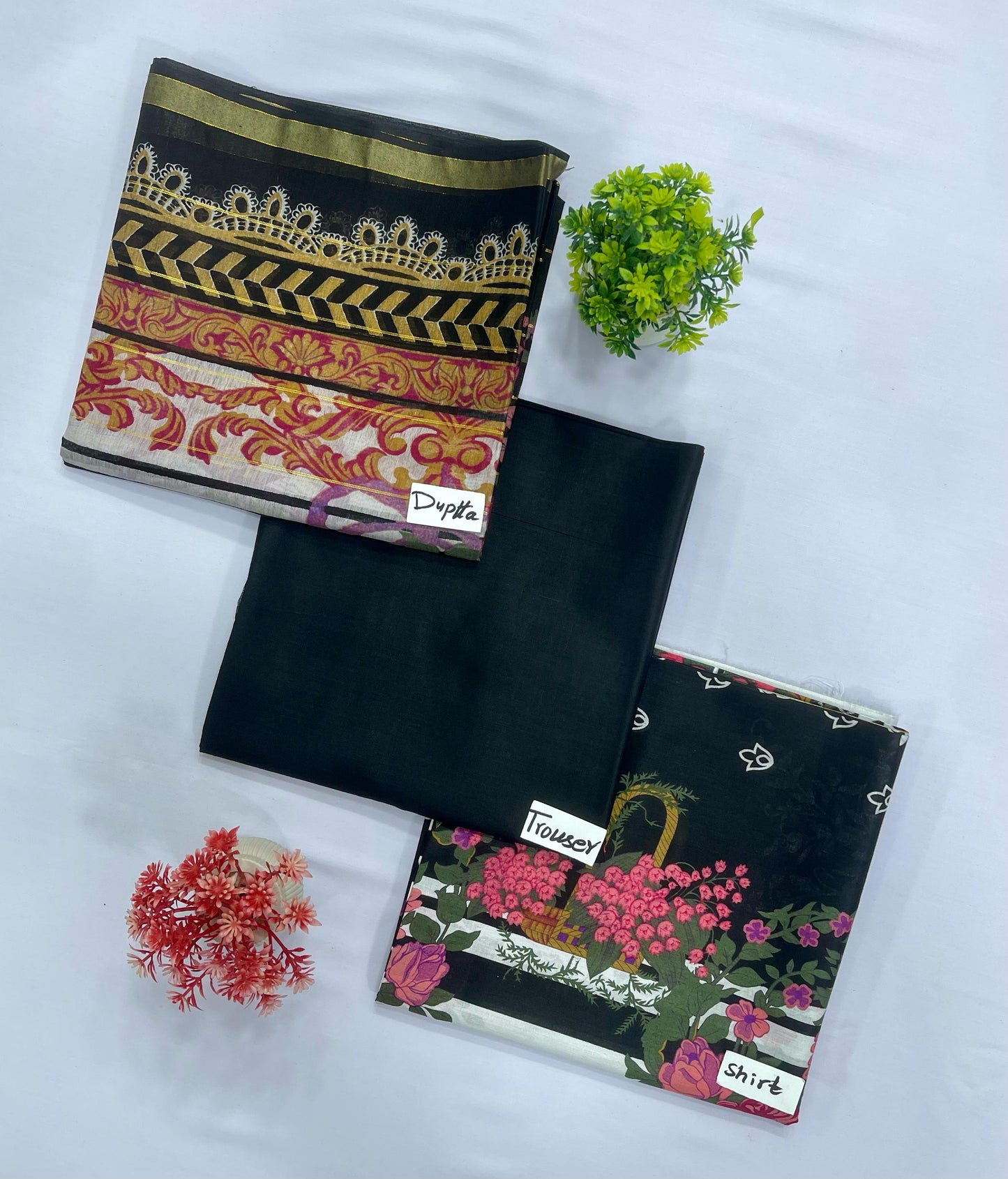 Awami Arrange 3-PC Lawn(Set -Pack Of 12 Suits ) Market Boy