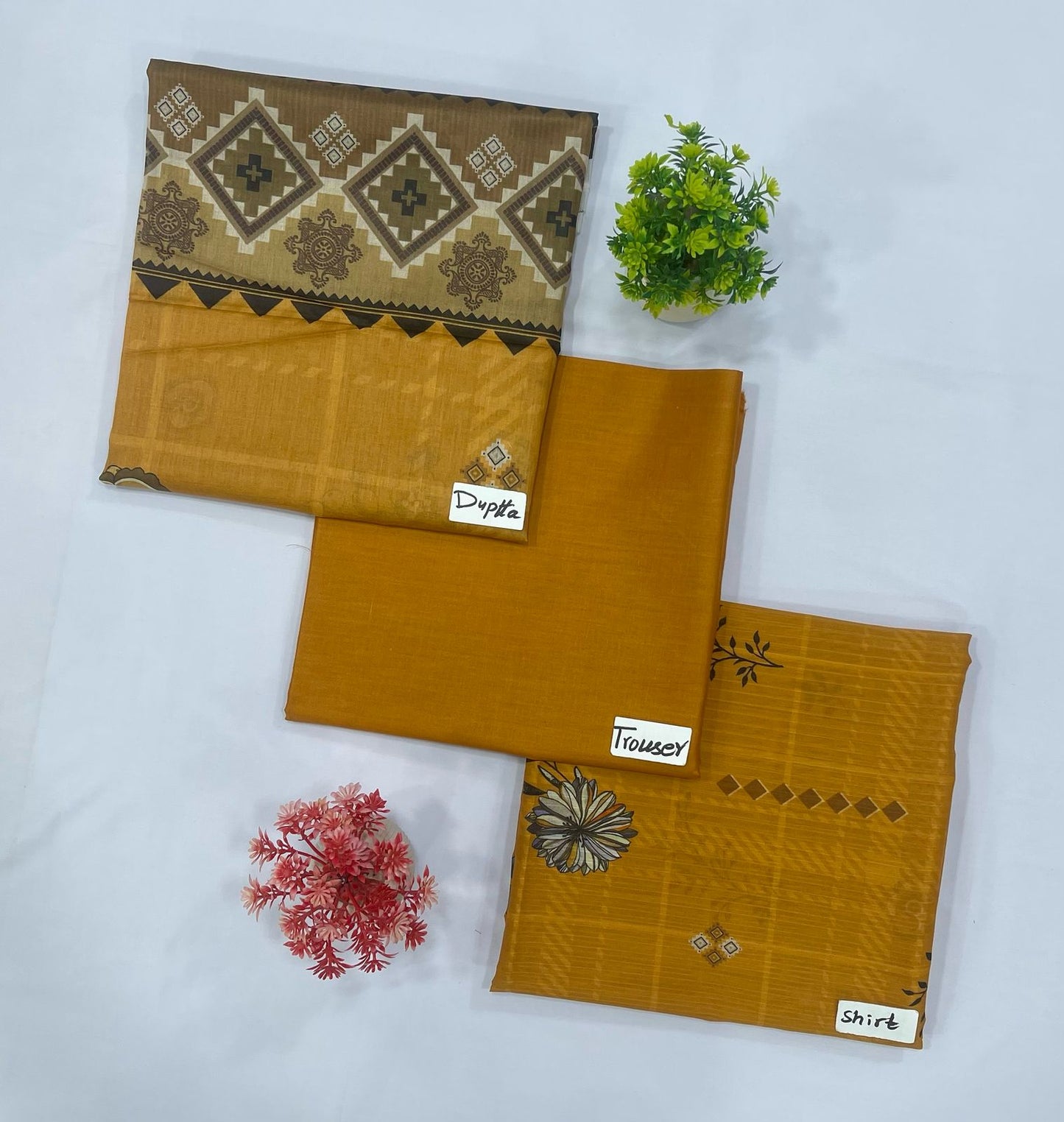 BOLD PRINTS DURYA VOILE DUPATTA 3PC LAWN 12 SUITS