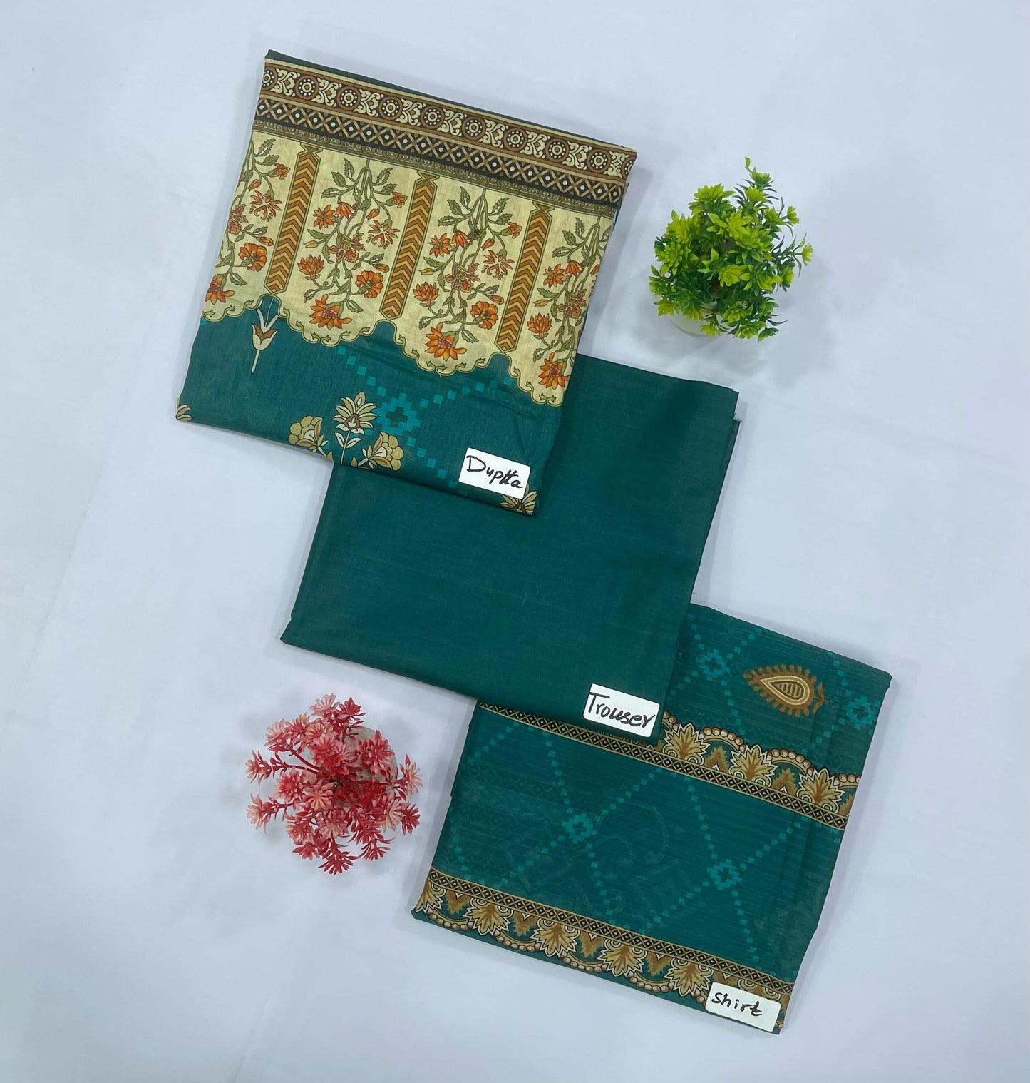 BOLD PRINTS DURYA VOILE DUPATTA 3PC LAWN 12 SUITS