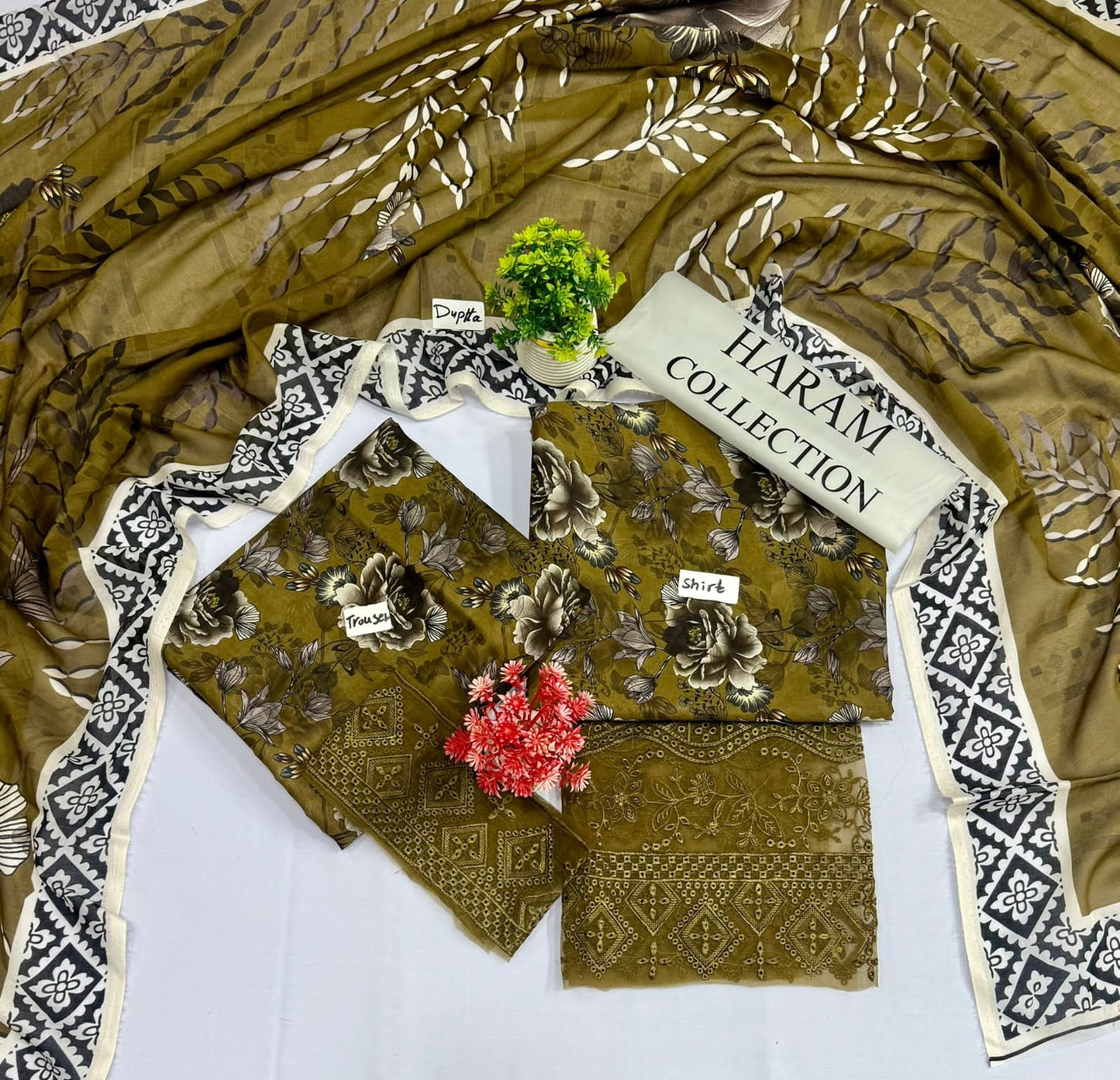 ORIGINAL BRAND HARAM COLLECTION 3PC DIGITAL PRINT LAWN 10 SUITS