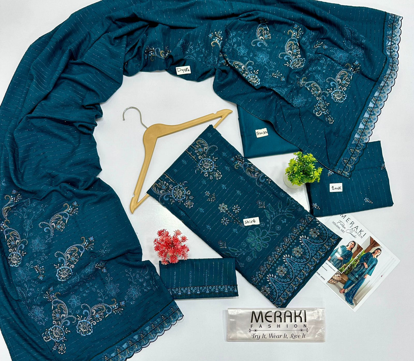 MERAKI FASHION VOL 407 CHAMKI PEACH WOOL (8 SUITS)