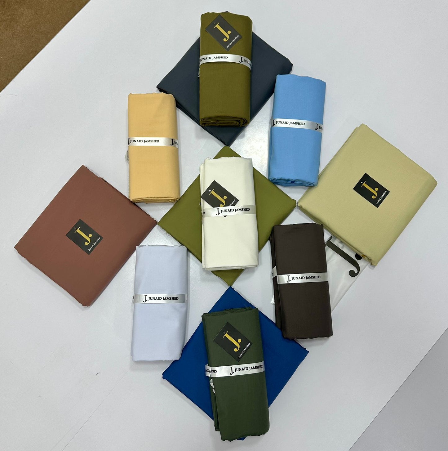 J .Gents Winter Wash Wear 6 Suits A