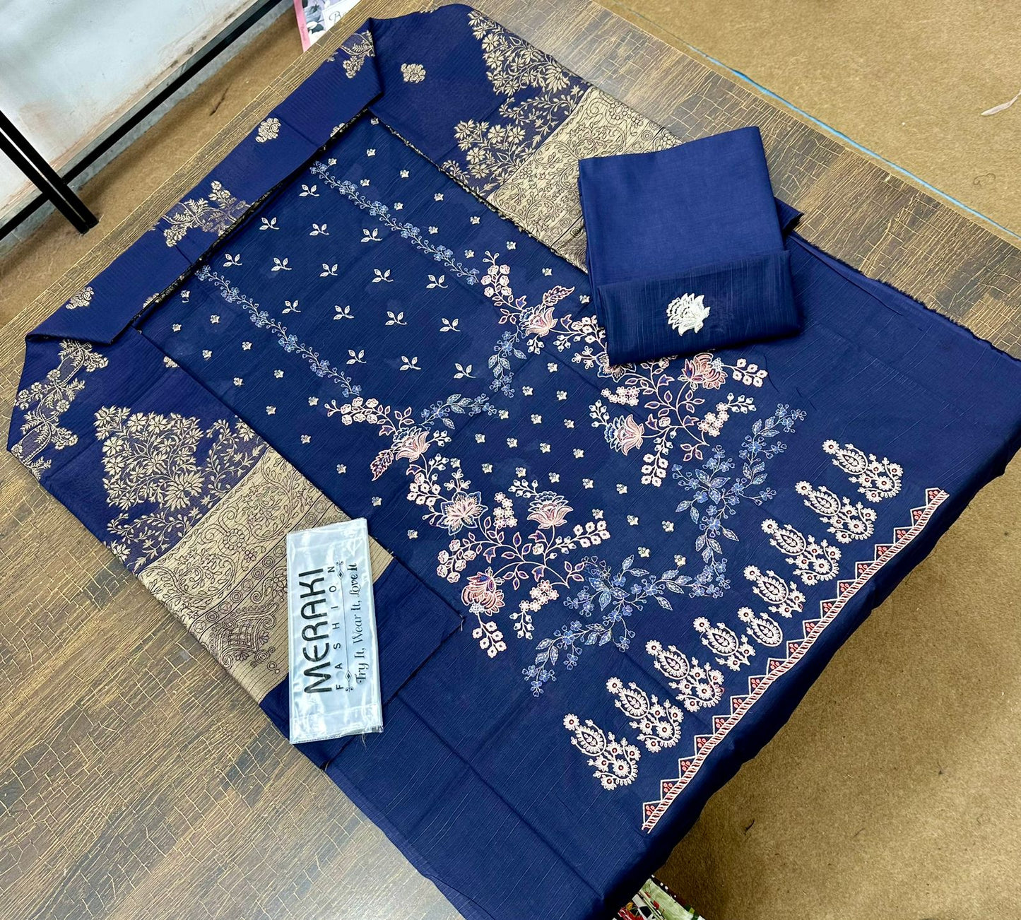 MERAKI FASHION VOL 354 BANA DURA LAWN (Set -Pack of 4 Suits ) Category A Market Boy