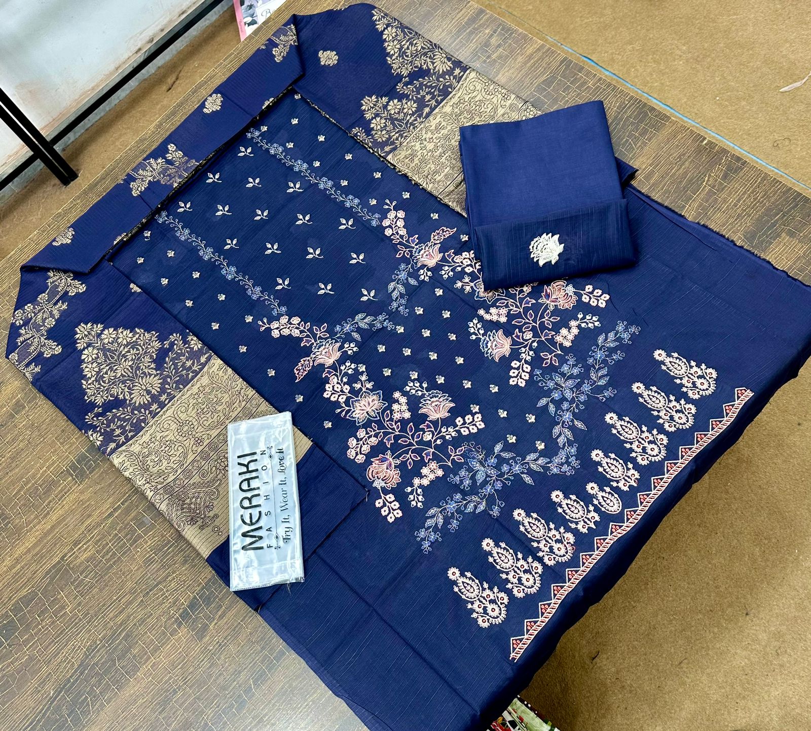 MERAKI FASHION VOL 354 BANA DURA LAWN (Set -Pack of 4 Suits ) Category A Market Boy