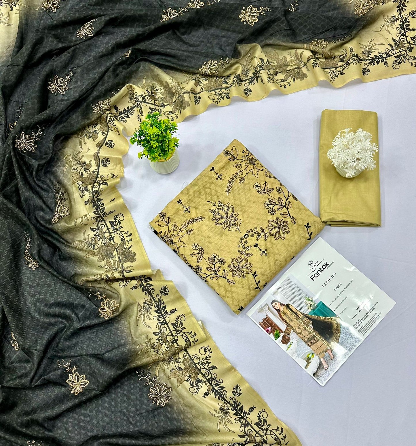 Fantak Embroieded Bana Dora 3 Piece Lawn (Set -Pack Of 5 Suits )Category B Market Boy