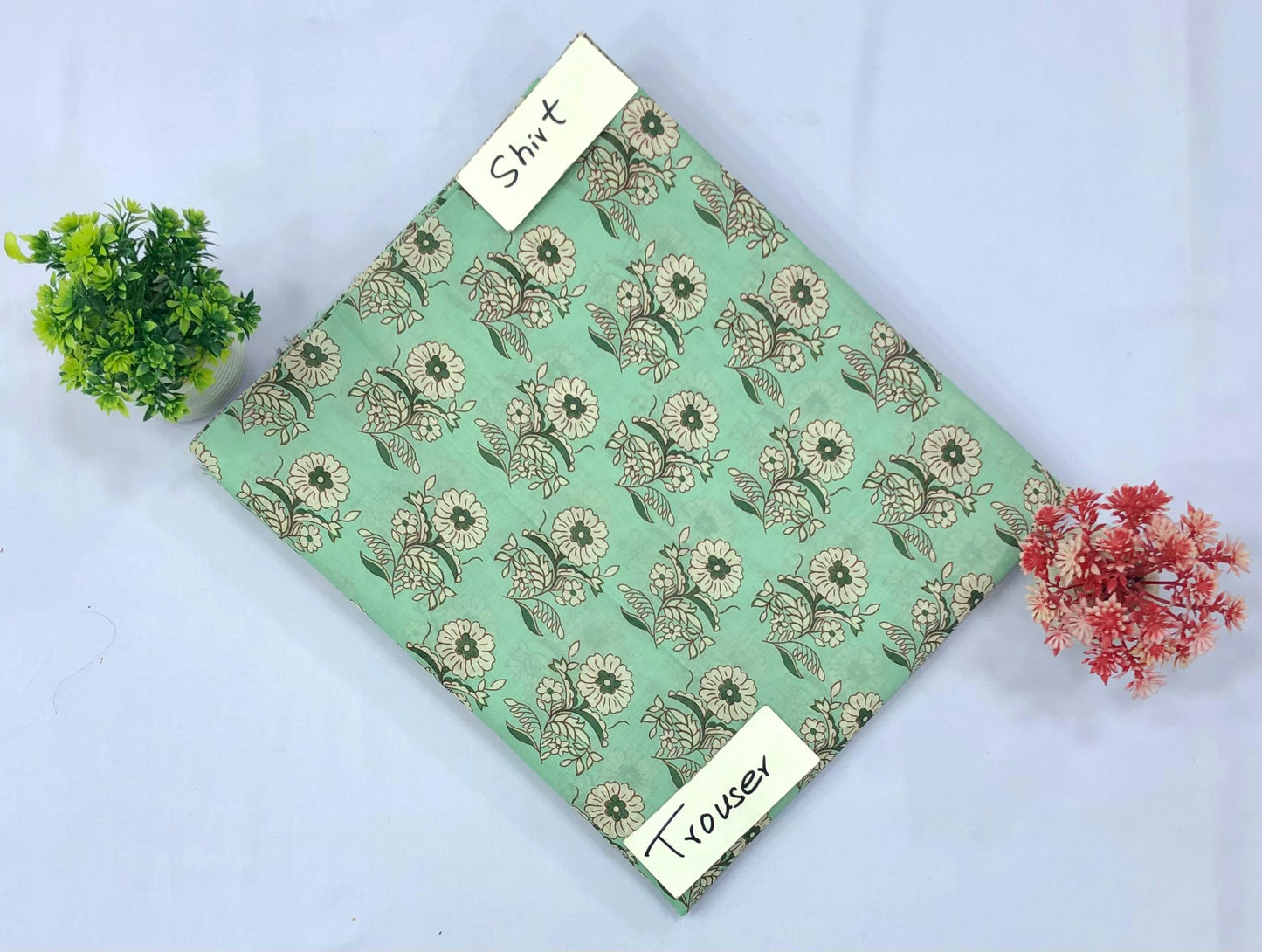 Kayseria Magic Print Lawn (Set -Pack Of 4 Suits )Random Market Boy