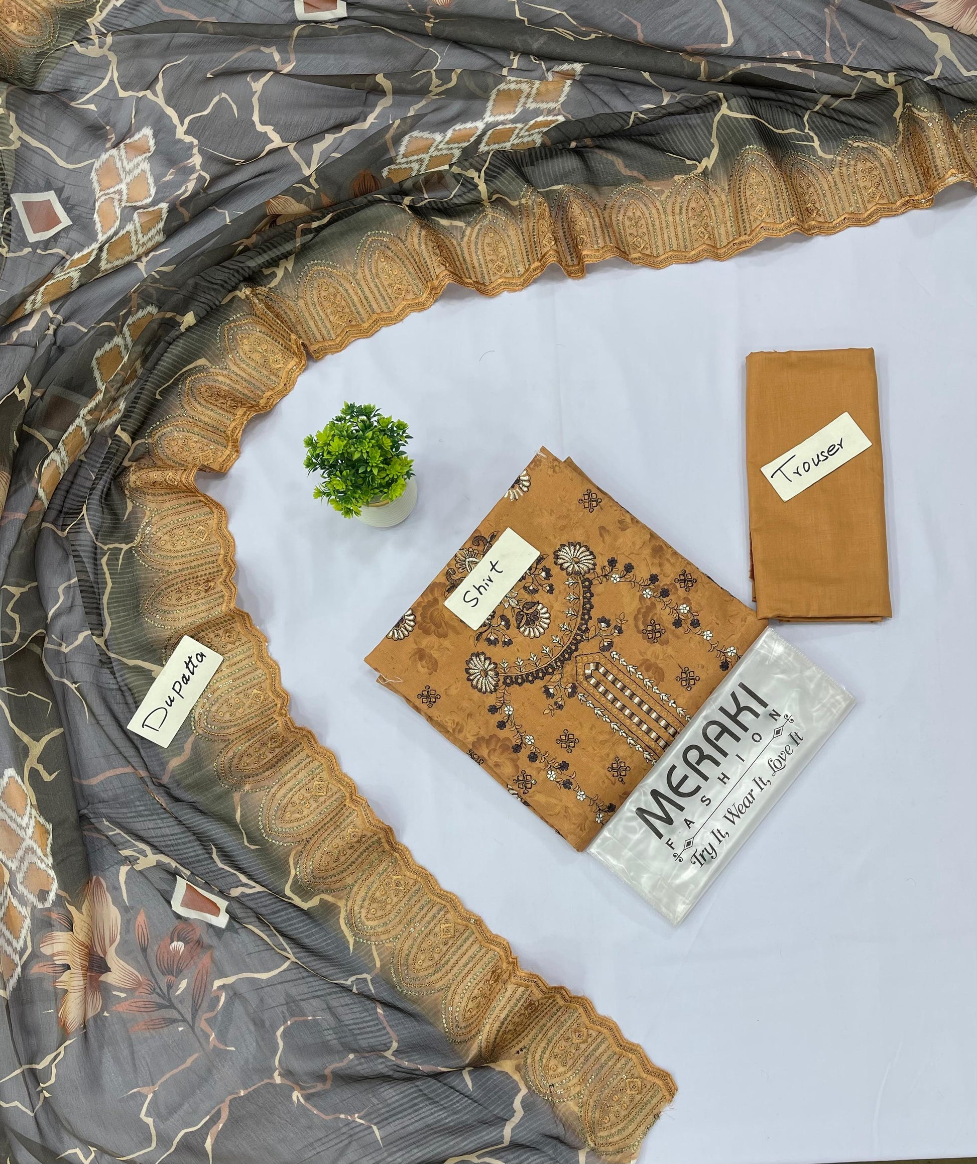 Meraki Vol 371 Bana Dora Cut Work Dupatta (Set -Pack Of 5 Suits ) Category A Market Boy