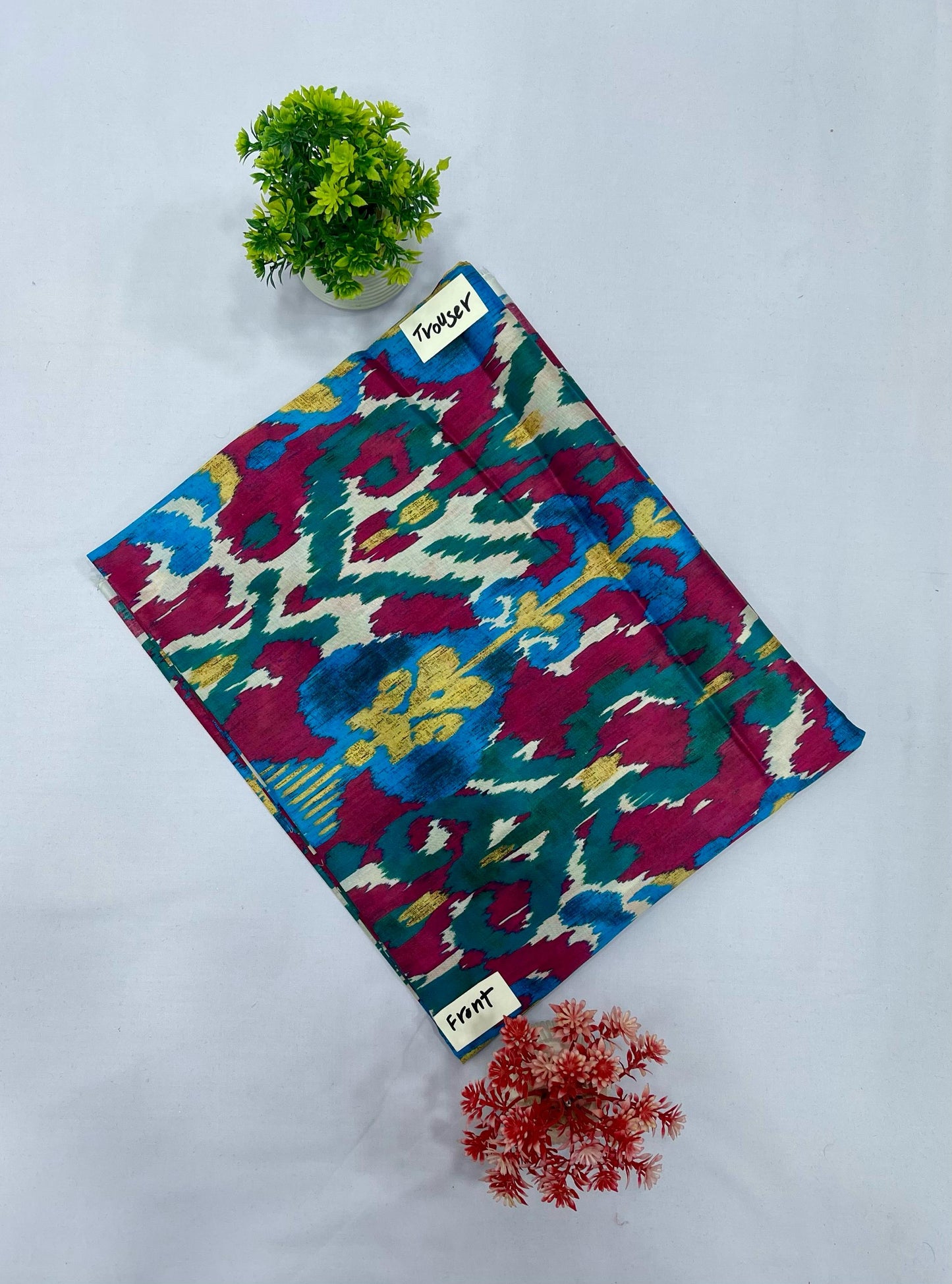 ETHNIC & SAPPHIRE LAWN (Set -Pack Of 18 Suits ) Market Boy