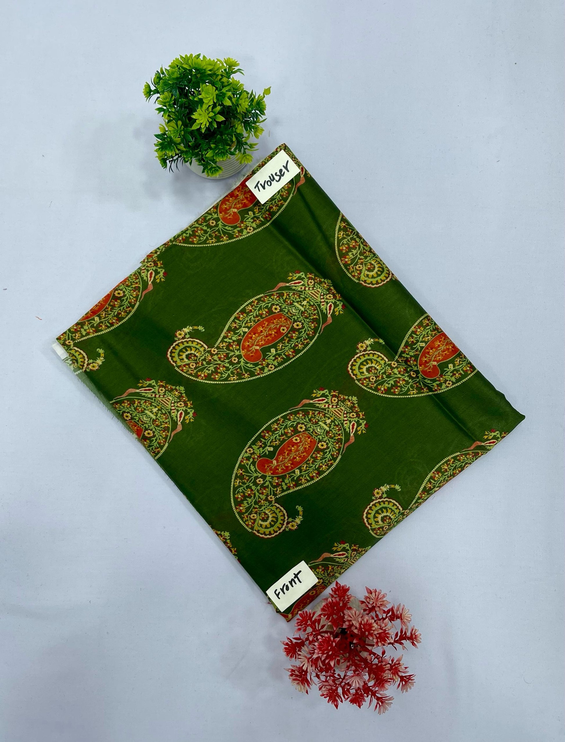 ETHNIC & SAPPHIRE LAWN (Set -Pack Of 4 Suits ) Random Market Boy