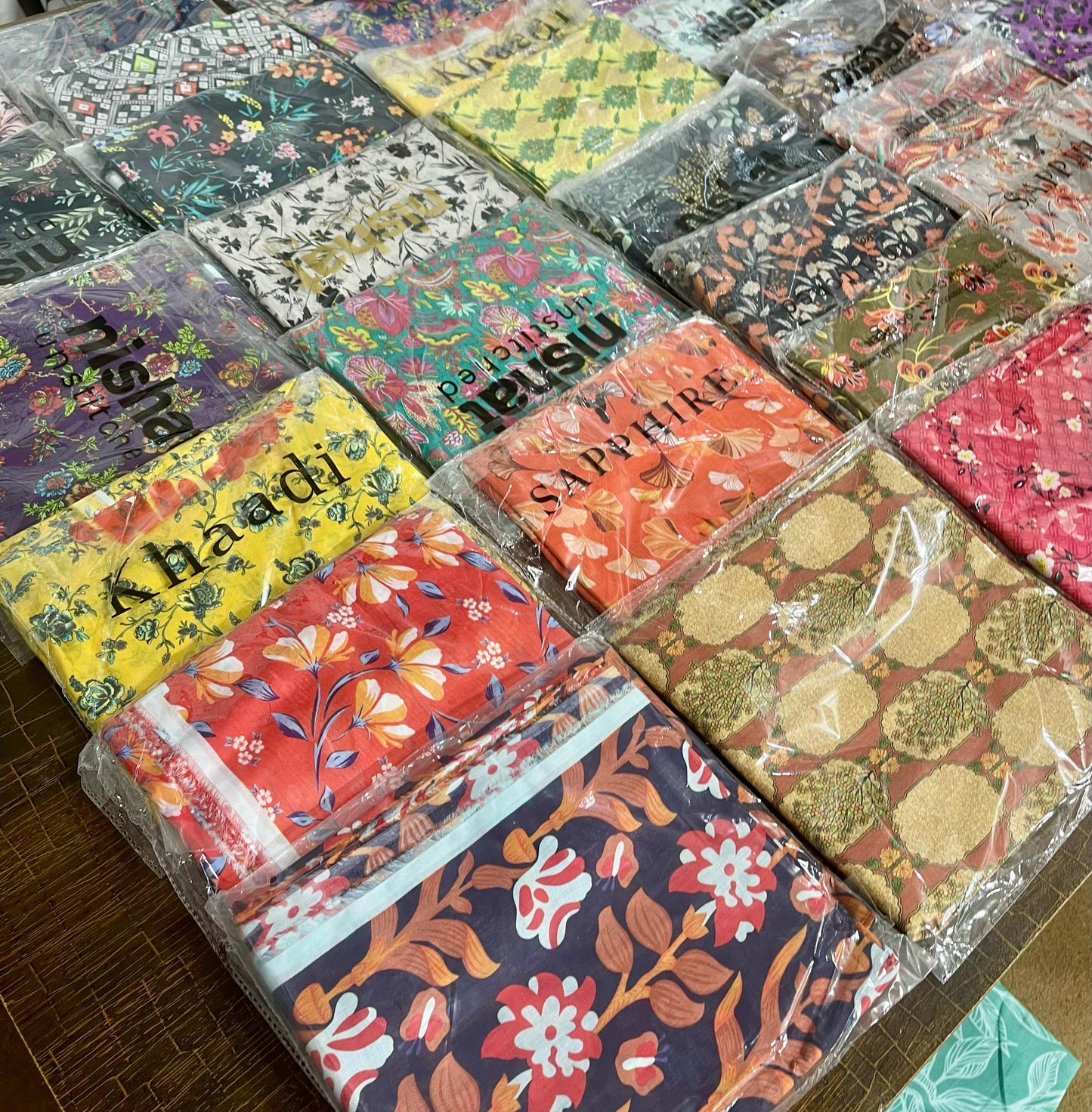 Mix Brand  2-PC  Khaadi ,Sapphire & Nishat(Set -Pack Of 7 Suits ) Market Boy