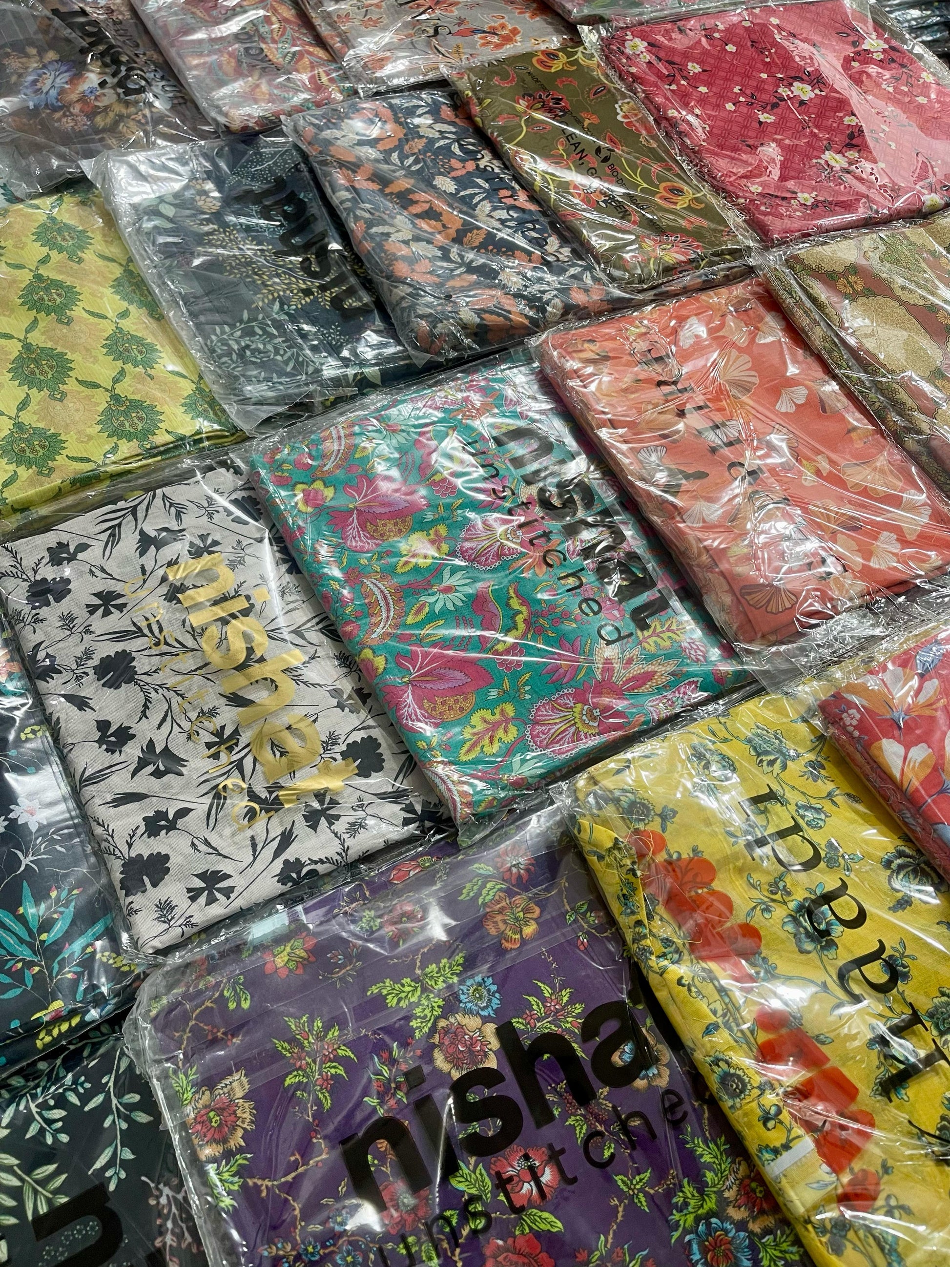 Mix Brand  2-PC  Khaadi ,Sapphire & Nishat(Set -Pack Of 7 Suits ) Market Boy