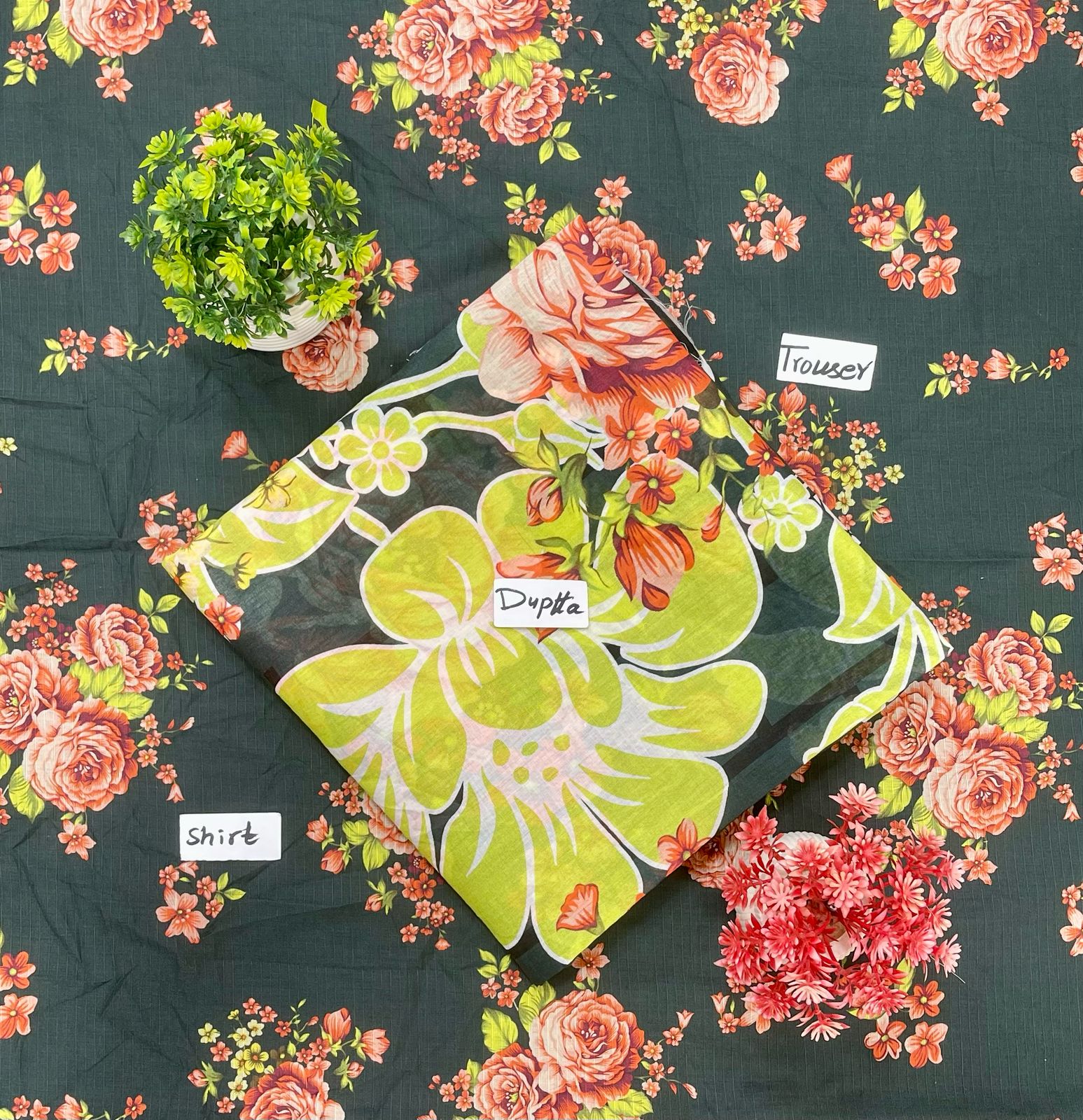 MULDEEP ORIGINAL BRAND BANA DURA ALL OVER 5 SUITS A Market Boy