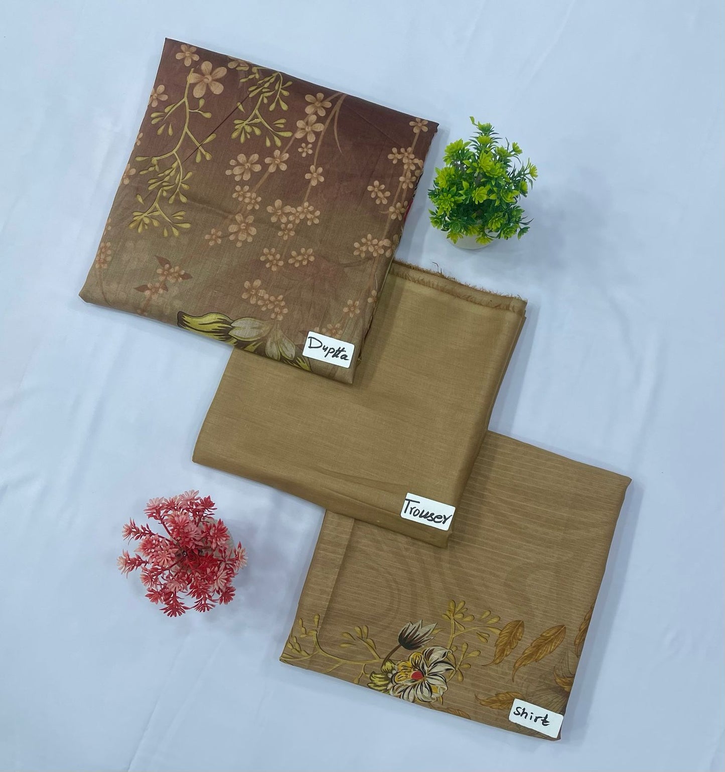 BOLD PRINTS DURYA  VOILE  DUPATTA 3PC LAWN 6 SUITS B