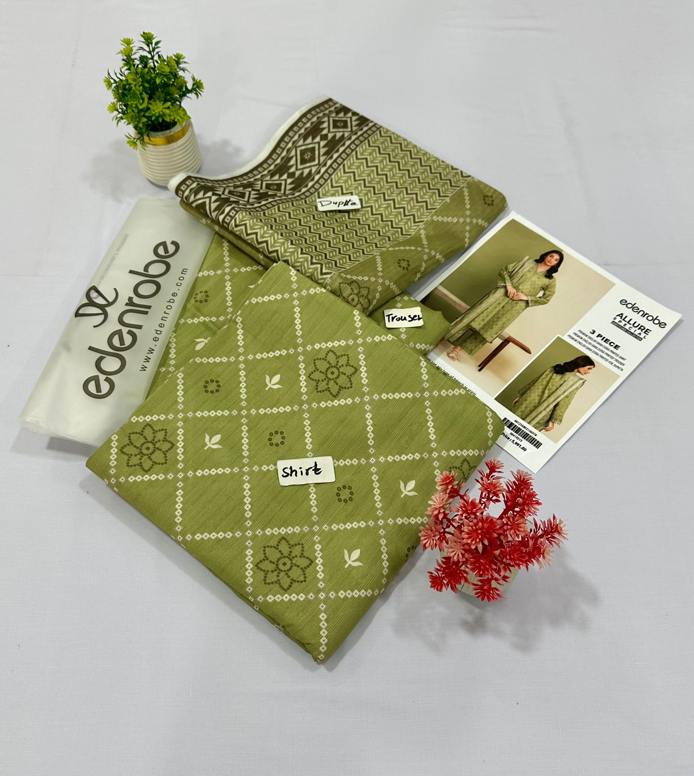 Edenrobe English Print  3pc Lawn 10 Suits